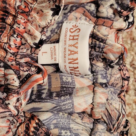 Shyanne Women's Ruffle Off Shoulder Chiffon Top - Picture 4 of 9